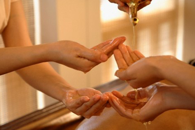 http://www.yogashakti.ru/content/wp-content/uploads/2015/08/ojl-v-4-ruki.jpg